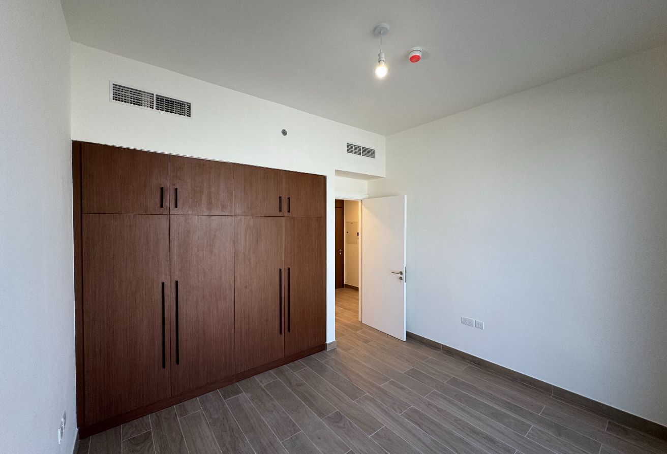 1 bedroom apartment in The Regent, Town Square: 11