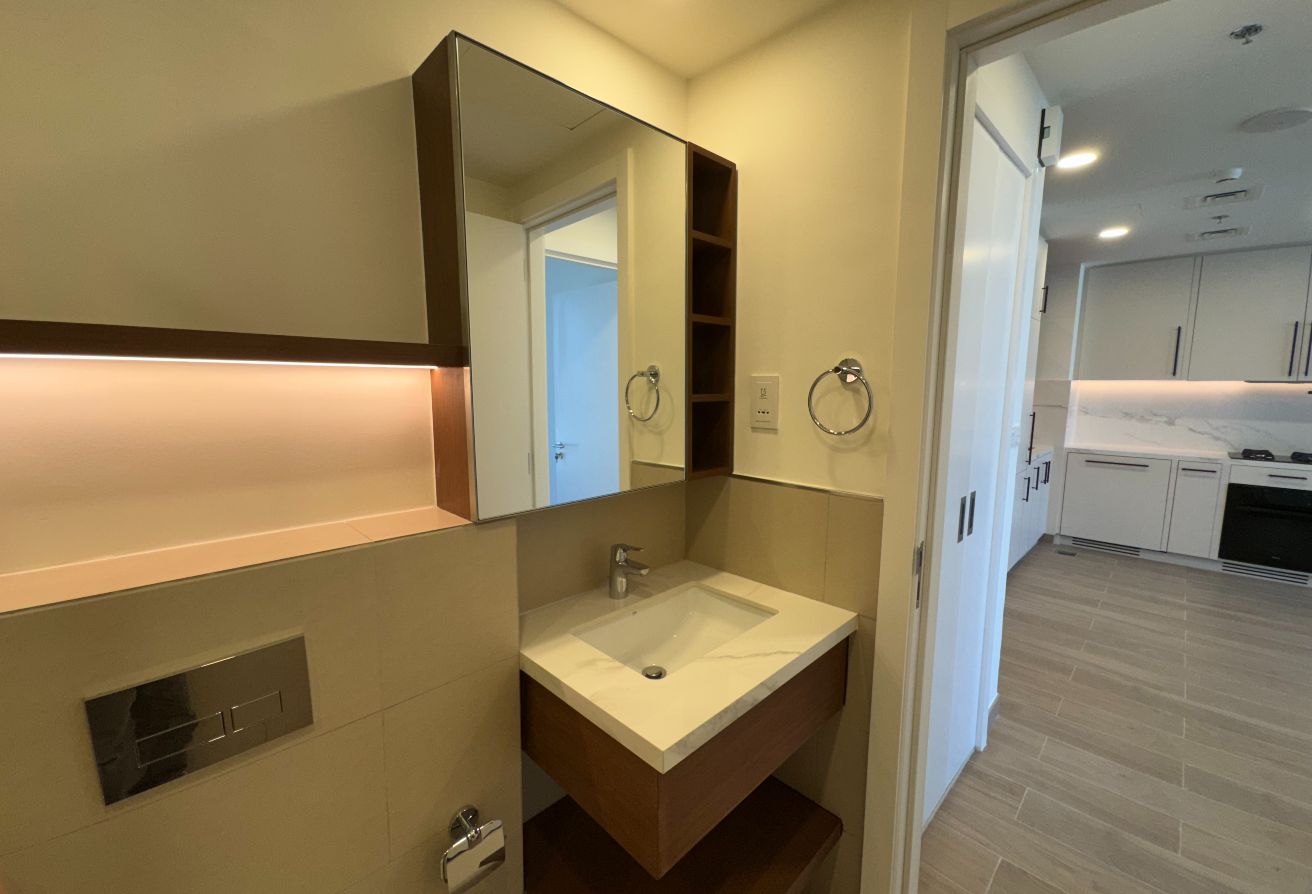 1 bedroom apartment in The Regent, Town Square: 6