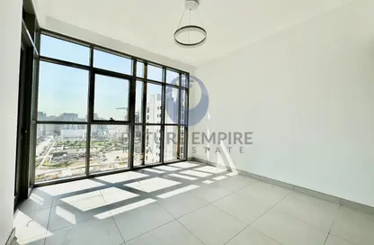 Apartment - 1 Bedroom - 2 Bathrooms for rent in Jumeirah Garden City - Al Satwa - Dubai