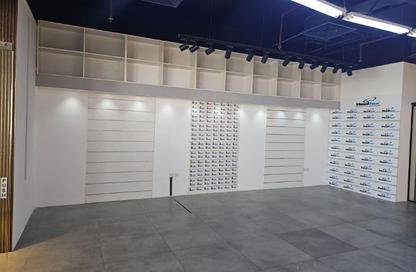 Retail - Studio - 1 Bathroom for rent in Al Khabisi - Deira - Dubai