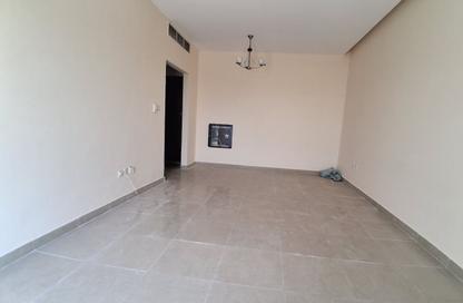 Apartment - 2 - 2 for rent in Fire Station Road - Muwaileh - Sharjah Apartment - 2 - 2 for rent in Fire Station Road - Muwaileh - Sharjah