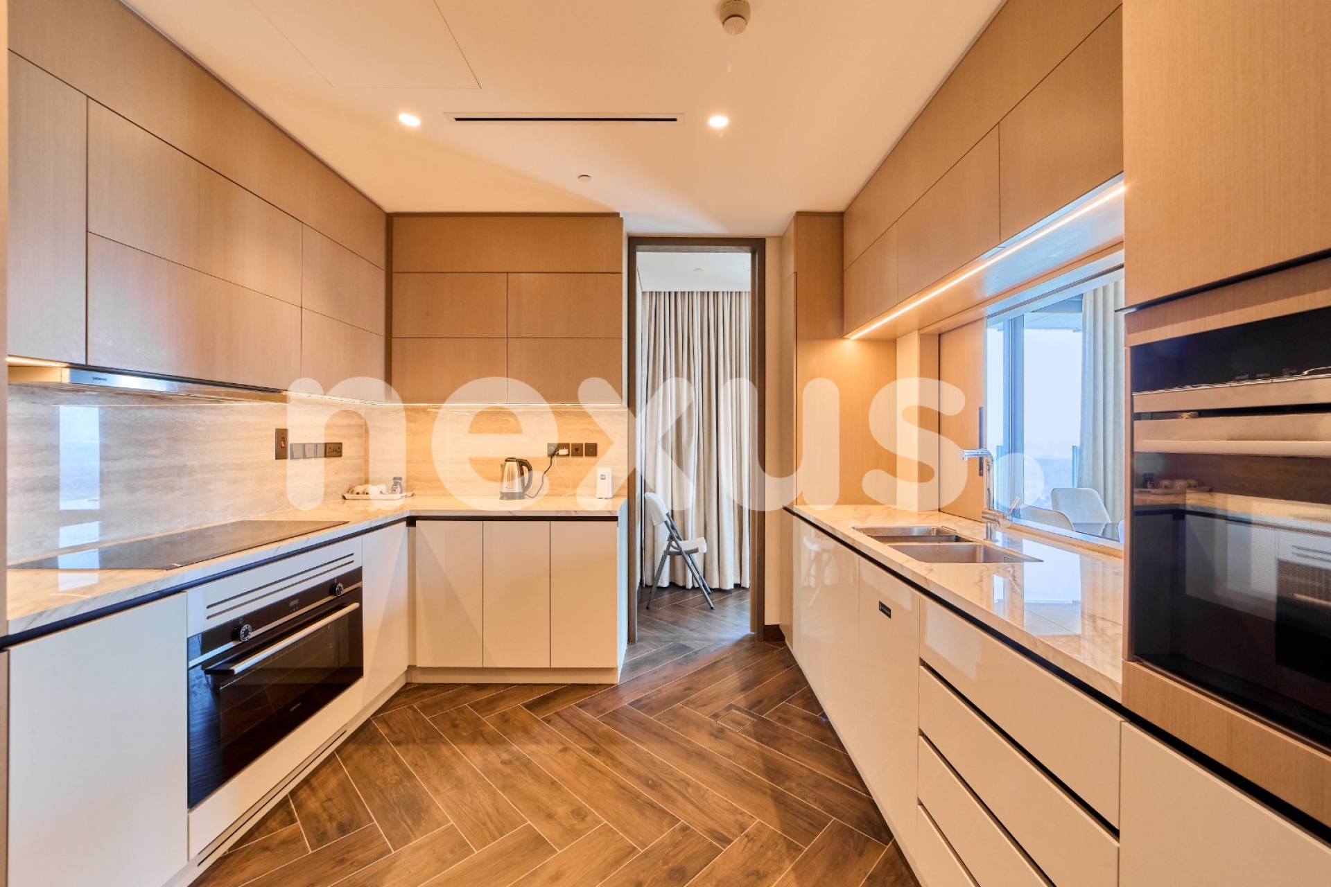 Burj Khalifa View | Corner Unit | Vacant