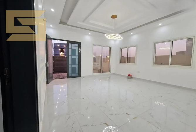 119032212 - Property Image 2