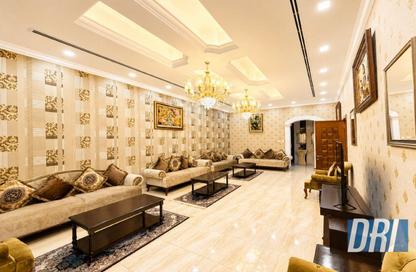 Villa - 4 - 7 for rent in Al Quoz 2 - Al Quoz - Dubai