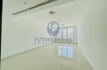 شقة - 2 غرف نوم - 3 حمامات للايجار في برج كورال - الخليج التجاري - دبي