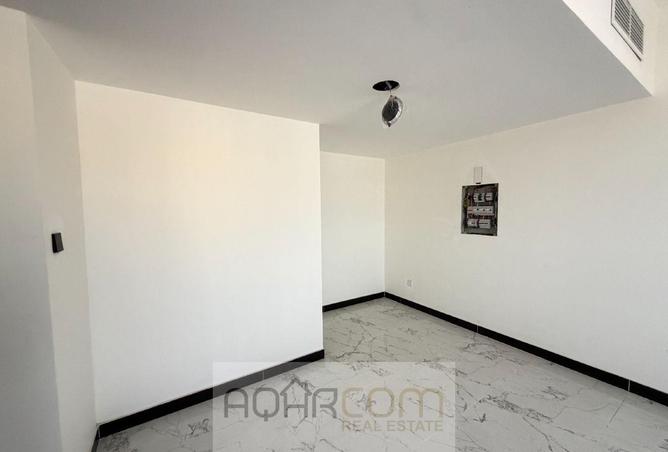 73846112 - Property Image 3