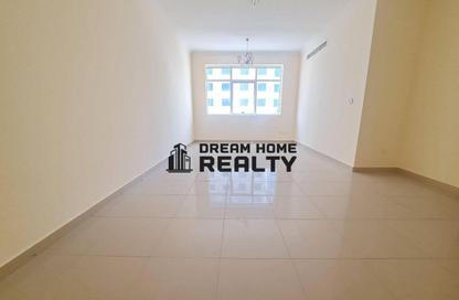 Apartment - 2 Bedrooms - 2 Bathrooms for rent in Al Khan 9 building - Al Khan - Sharjah