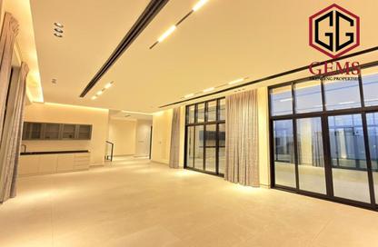 Villa - 5 - 6 for rent in Al Aweer 1 - Al Aweer - Dubai