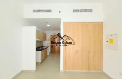 Apartment - Studio - 1 for rent in ASB Tower - Dubai Silicon Oasis - Dubai