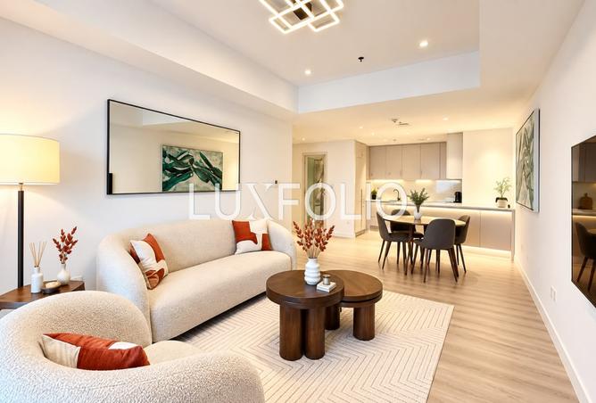 PRIME LOCATION | STUNNING VIEWS | UPGRADED | RENTED