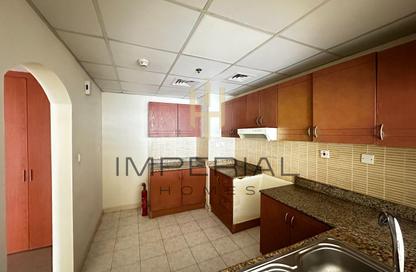 Apartment - 1 Bedroom - 2 Bathrooms for rent in Lake Point Tower - JLT Cluster N - Jumeirah Lake Towers - Dubai