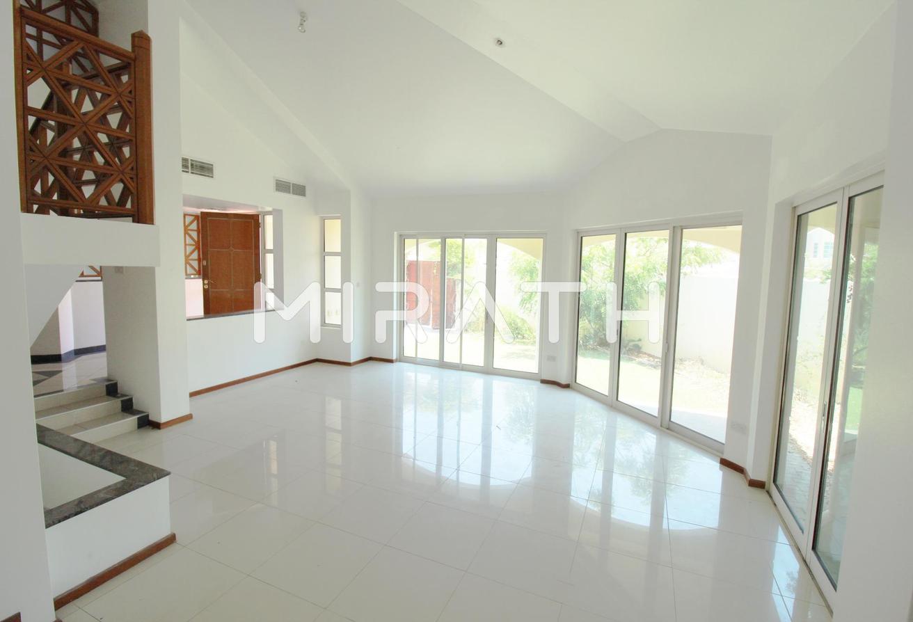 FULLY RENOVATED COMP VILLA | SHARED AMENTIES photo 8
