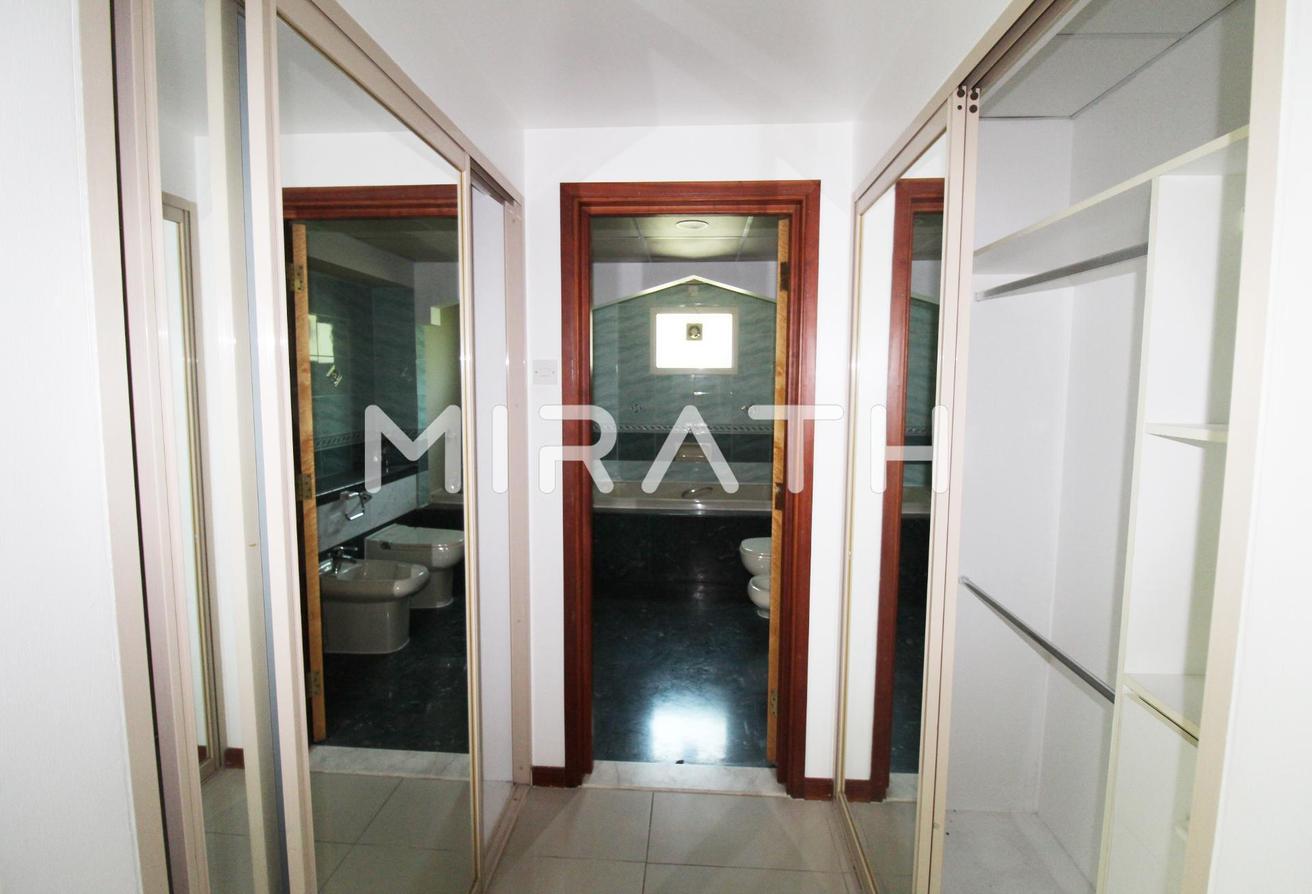 FULLY RENOVATED COMP VILLA | SHARED AMENTIES photo 11