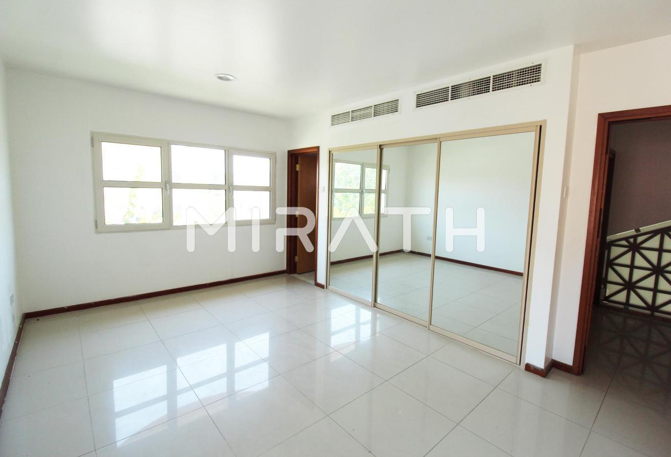 FULLY RENOVATED COMP VILLA | SHARED AMENTIES photo 7