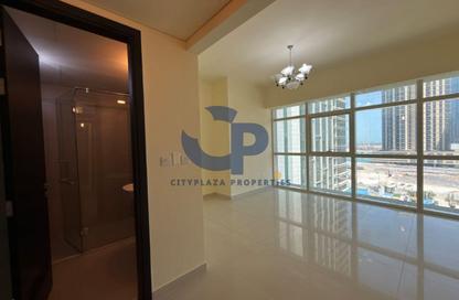 Apartment - 2 Bedrooms - 3 Bathrooms for rent in Tala Tower - Marina Square - Al Reem Island - Abu Dhabi