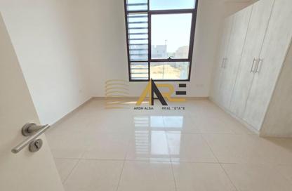 Townhouse - 3 - 4 for rent in Nasma Residence - Al Tai - Sharjah