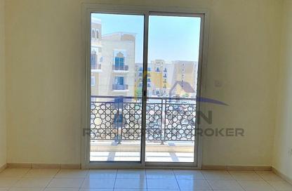 Apartment - 1 - 2 for rent in Building IC1-EMR-10 - Emirates Cluster - International City - Dubai