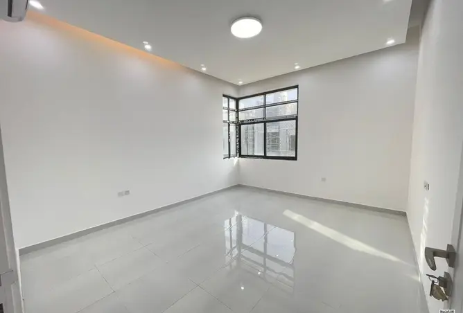 156003827 - Property Image 3