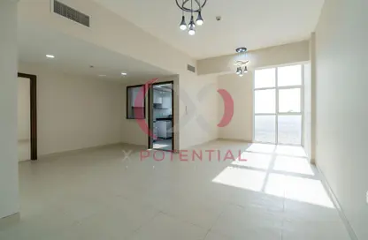 شقة - 2 غرف نوم - 3 حمامات للبيع في آمنا ريزيدينسي - المدينة العالمية المرحلة 2 - 4 الورسان - الورسان - دبي