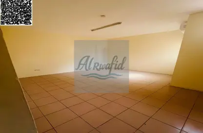 سكن عمال - استوديو للايجار في المنطقة الصناعية 15 - المنطقة الصناعية بالشارقة - الشارقة