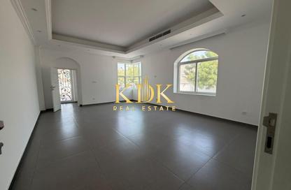 Villa - 5 - 5 for rent in Al Barsha 2 Villas - Al Barsha 2 - Al Barsha - Dubai