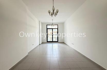 Apartment - 3 Bedrooms - 4 Bathrooms for rent in Masaken Al Hamriya 02 - Al Hamriya - Bur Dubai - Dubai Apartment - 3 Bedrooms - 4 Bathrooms for rent in Masaken Al Hamriya 02 - Al Hamriya - Bur Dubai - Dubai