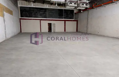 صالة عرض - استوديو - 2 حمامات للايجار في القصيص الصناعية 1 - المنطقة الصناعية بالقصيص - القصيص - دبي