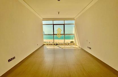 Apartment - 3 - 4 for rent in Wave tower - Corniche Road - Abu Dhabi Apartment - 3 - 4 for rent in Wave tower - Corniche Road - Abu Dhabi