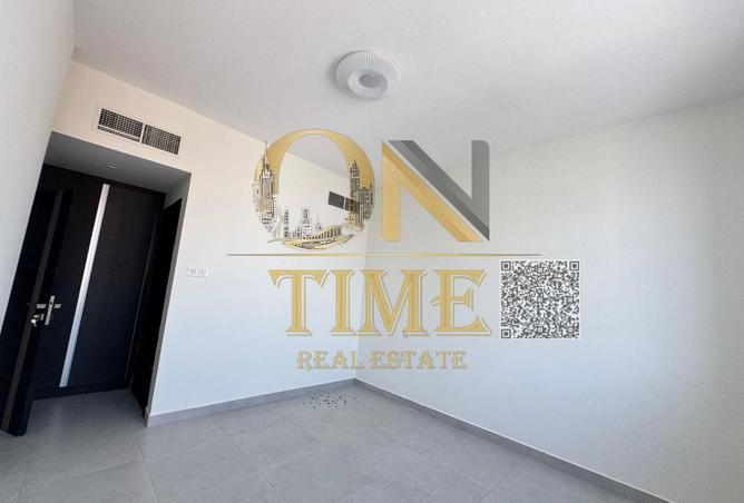 71115435 - صورة العقار 3