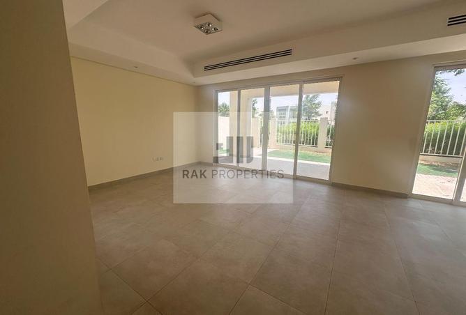 128811426 - Property Image 3