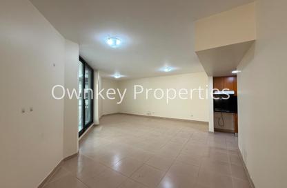 Apartment - Studio - 1 for rent in Golden Sands 6 - Al Mankhool - Bur Dubai - Dubai