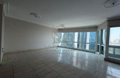 Apartment - 3 - 4 for rent in Al Majaz 2 - Al Majaz - Sharjah