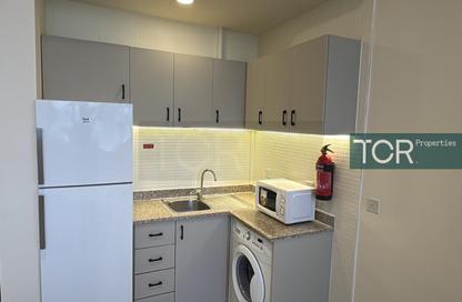 Apartment - Studio - 1 for rent in Silicon Gates 4 - Silicon Gates - Dubai Silicon Oasis - Dubai