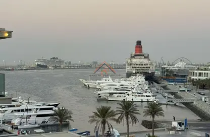 Apartment - 2 Bedrooms - 2 Bathrooms for sale in Seagate Building 2 - Seagate - Mina Rashid - Dubai