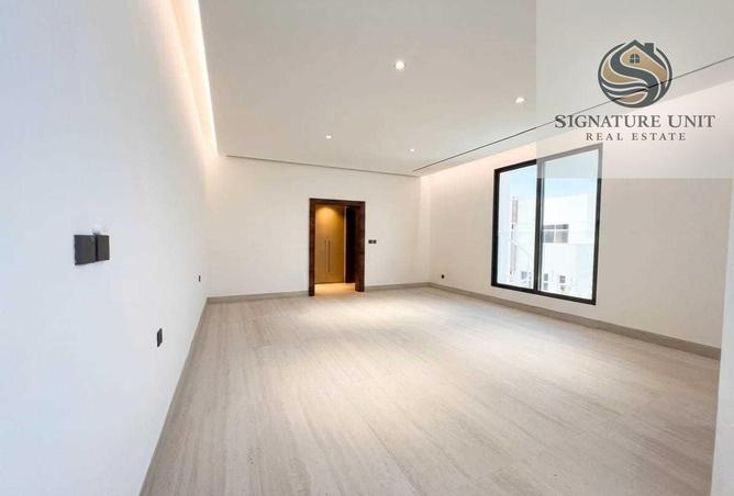 83232846 - Property Image 2