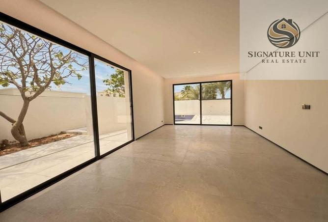 83232846 - Property Main Image