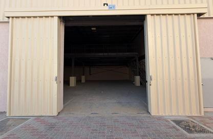 Warehouse - Studio for rent in Industrial Area 18 - Sharjah Industrial Area - Sharjah