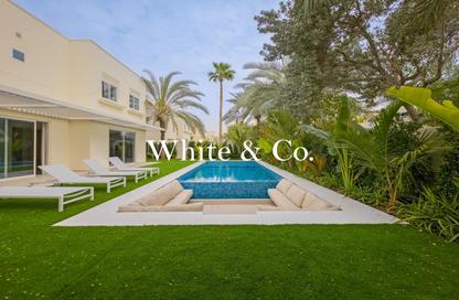 Villa - 5 Bedrooms - 4 Bathrooms for rent in Meadows 9 - Meadows - Dubai