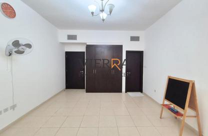 Apartment - 1 Bedroom - 2 Bathrooms for sale in Al Yarmouk - Queue Point - Liwan - Dubai Apartment - 1 Bedroom - 2 Bathrooms for sale in Al Yarmouk - Queue Point - Liwan - Dubai