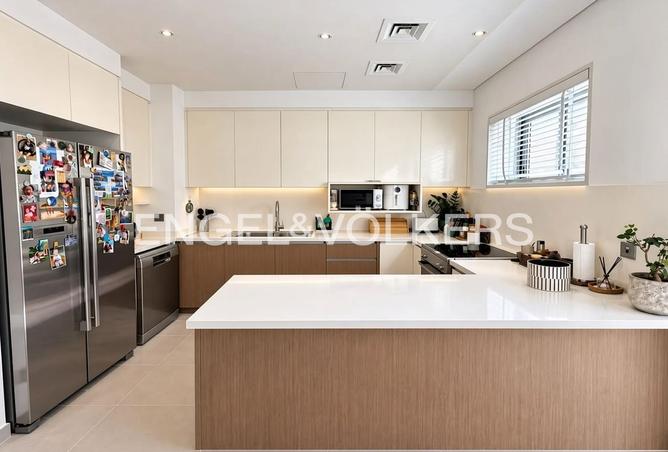 3-bed townhouse in Reem Community · Vacant — photo 4