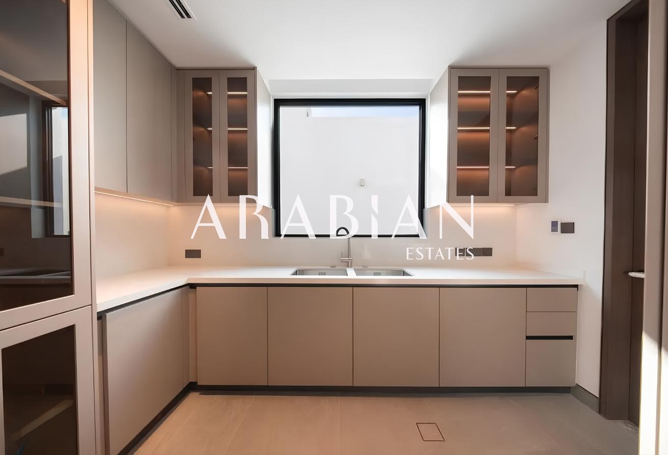 Corner Unit | Largest Plot | Vacant Soon photo 5