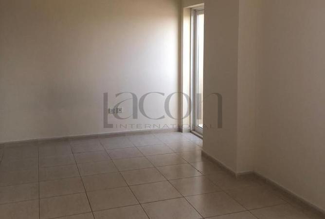 76991307 - Property Image 2