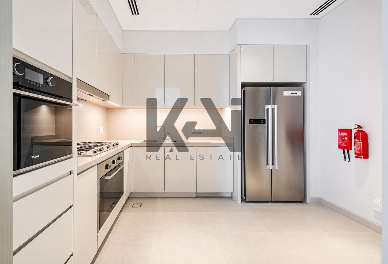 Ready to Move | Burj View | High Floor photo 8