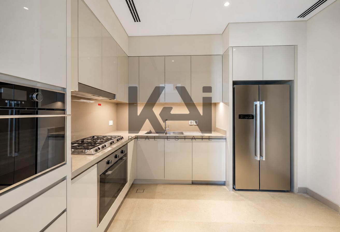 Ready to Move | Burj View | High Floor photo 16