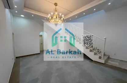 فيلا - 5 غرف نوم - 7 حمامات للايجار في الحليو 1 - الحليو - عجمان