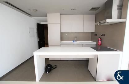 Apartment - 1 - 1 for rent in West Avenue Tower - Dubai Marina - Dubai