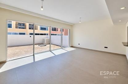 Villa - 4 - 3 for sale in Nice - Damac Lagoons - Dubai