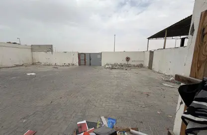أرض - استوديو للايجار في الصجعة الصناعية - الصجعة - الشارقة