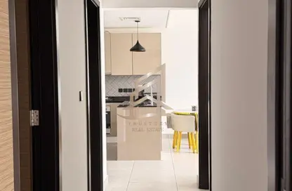 شقة - 2 غرف نوم - 2 حمامات للايجار في برج ريجيل - الضاحية 10 - قرية جميرا الدائرية - دبي شقة - 2 غرف نوم - 2 حمامات للايجار في برج ريجيل - الضاحية 10 - قرية جميرا الدائرية - دبي