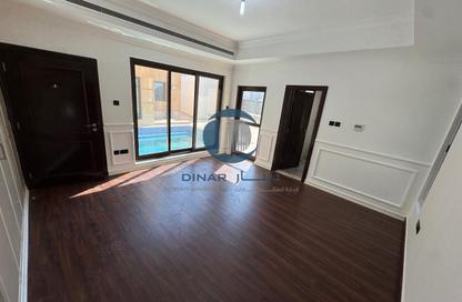 Villa - 3 Bedrooms - 4 Bathrooms for rent in Khalidiya Street - Al Khalidiya - Abu Dhabi